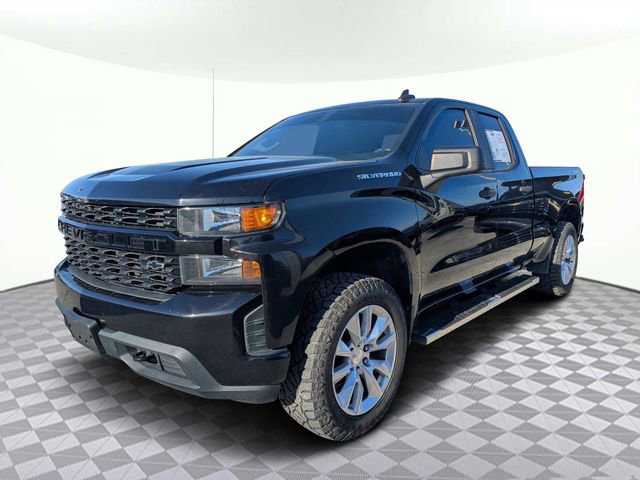 Used 2020 Chevrolet Silverado 1500 Custom w/ Custom Value Package image 5