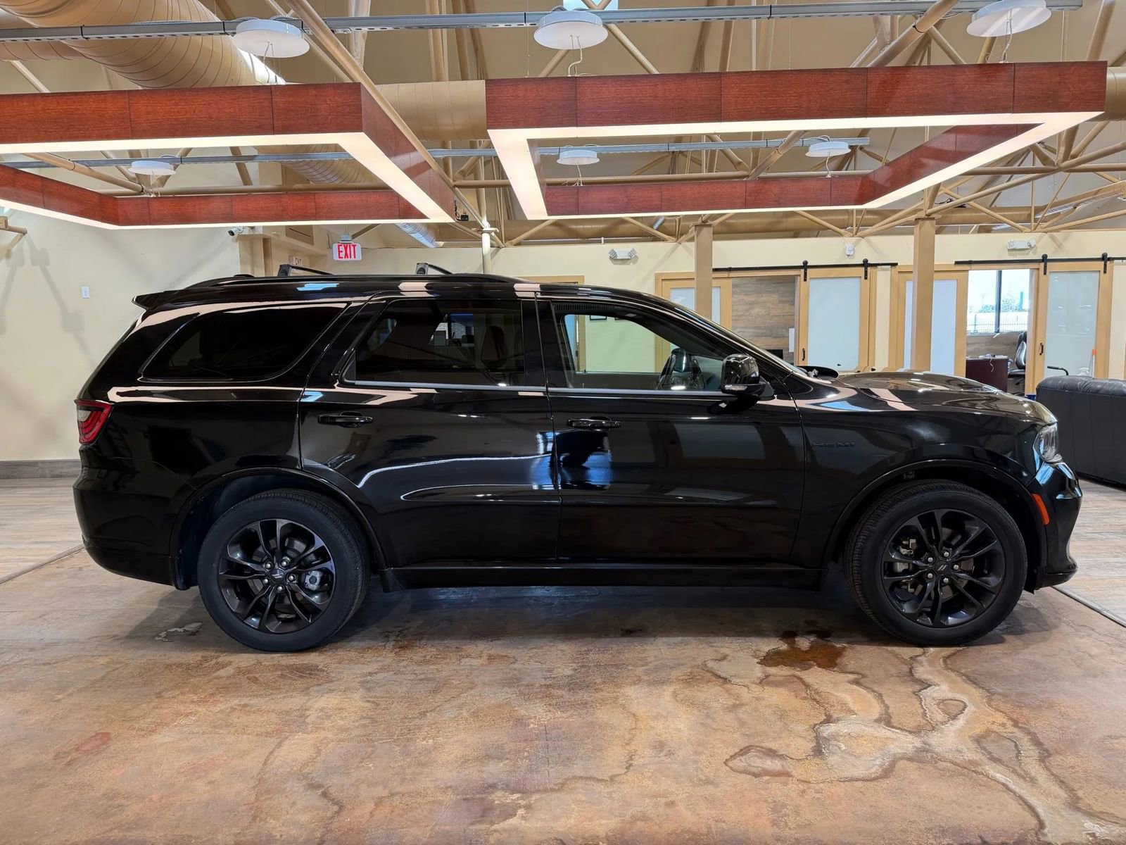 Used 2023 Dodge Durango R/T w/ Blacktop Package image 3