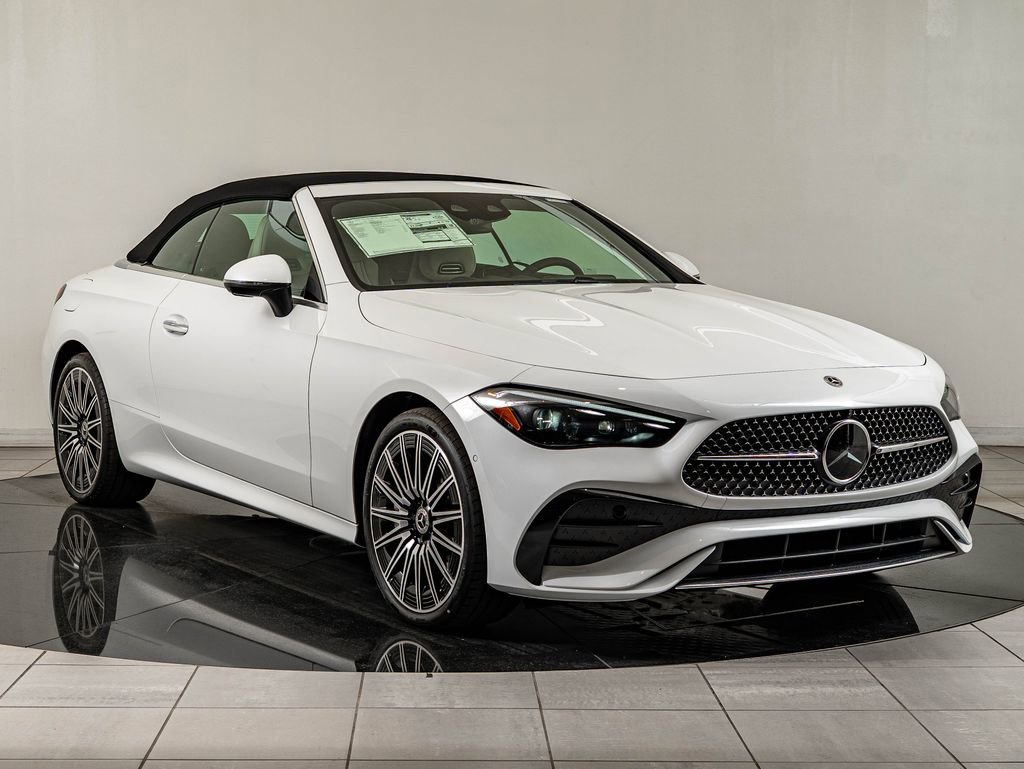 New 2026 Mercedes-Benz CLE 450 4MATIC Cabriolet image 4
