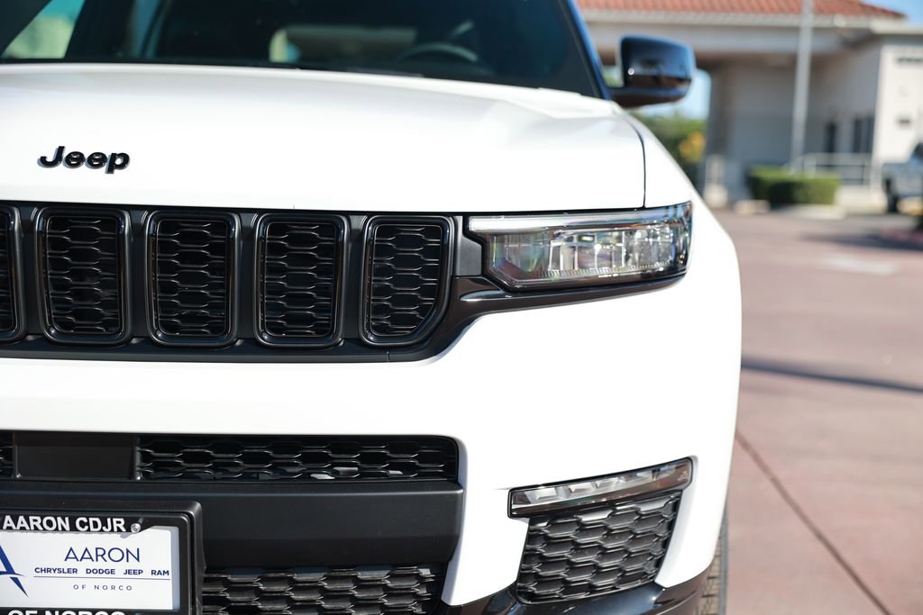 New 2025 Jeep Grand Cherokee L Limited image 5