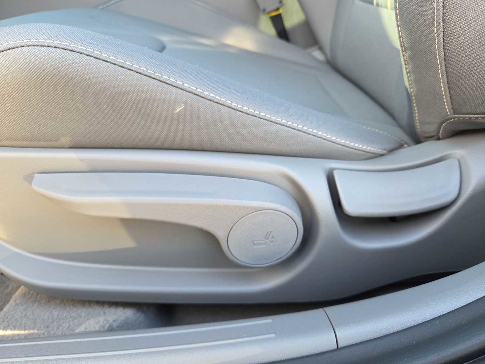 New 2026 Hyundai Elantra Sport image 17