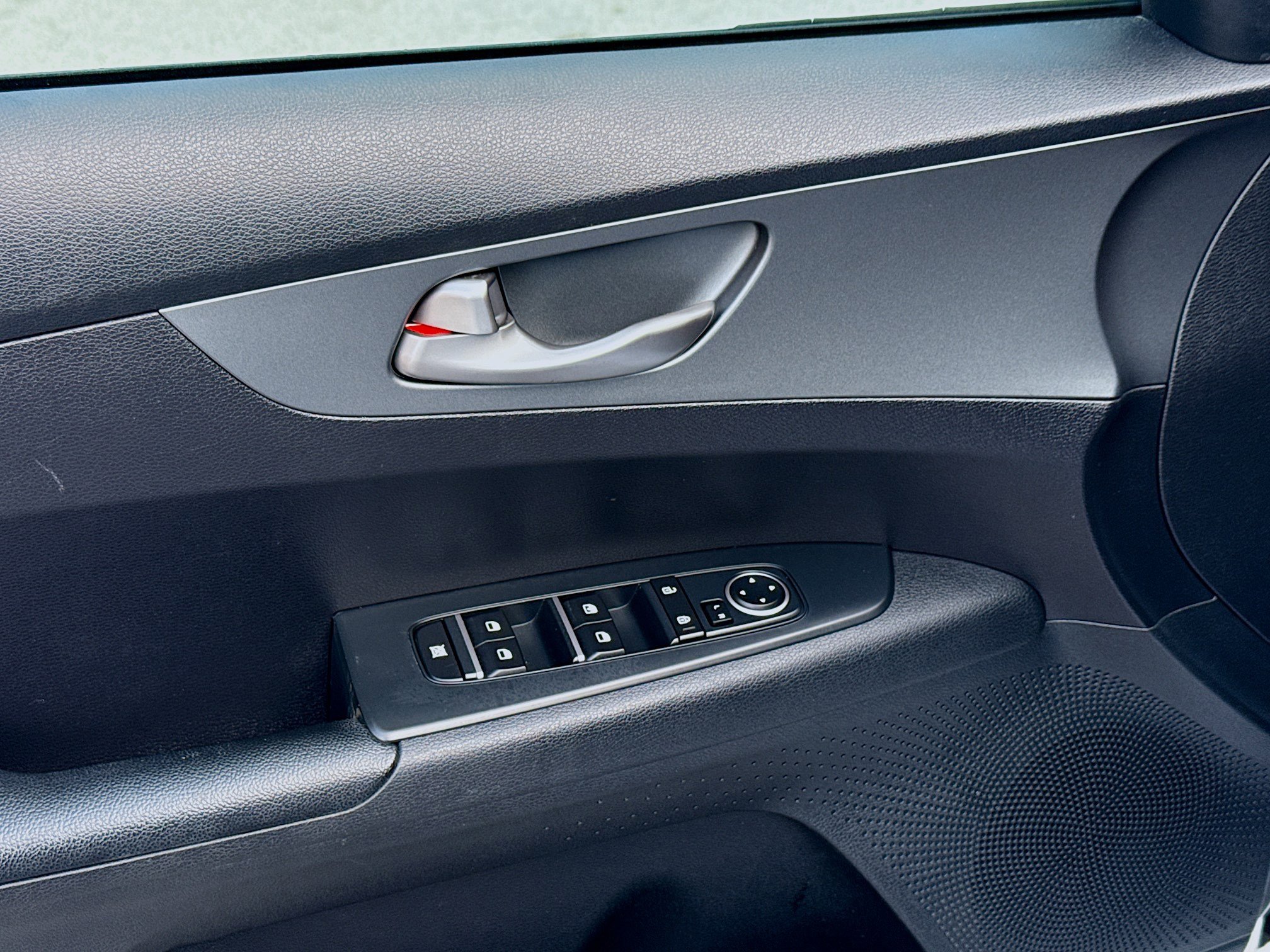 Used 2021 Kia Forte LXS image 14