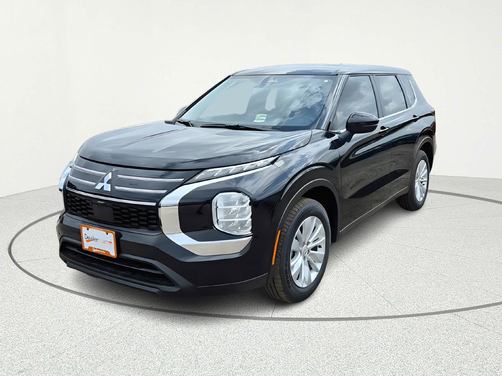 New 2026 Mitsubishi Outlander ES image 1