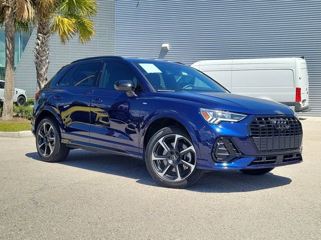 Certified 2025 Audi Q3 2.0T Premium Plus w/ Premium Plus Package image 32