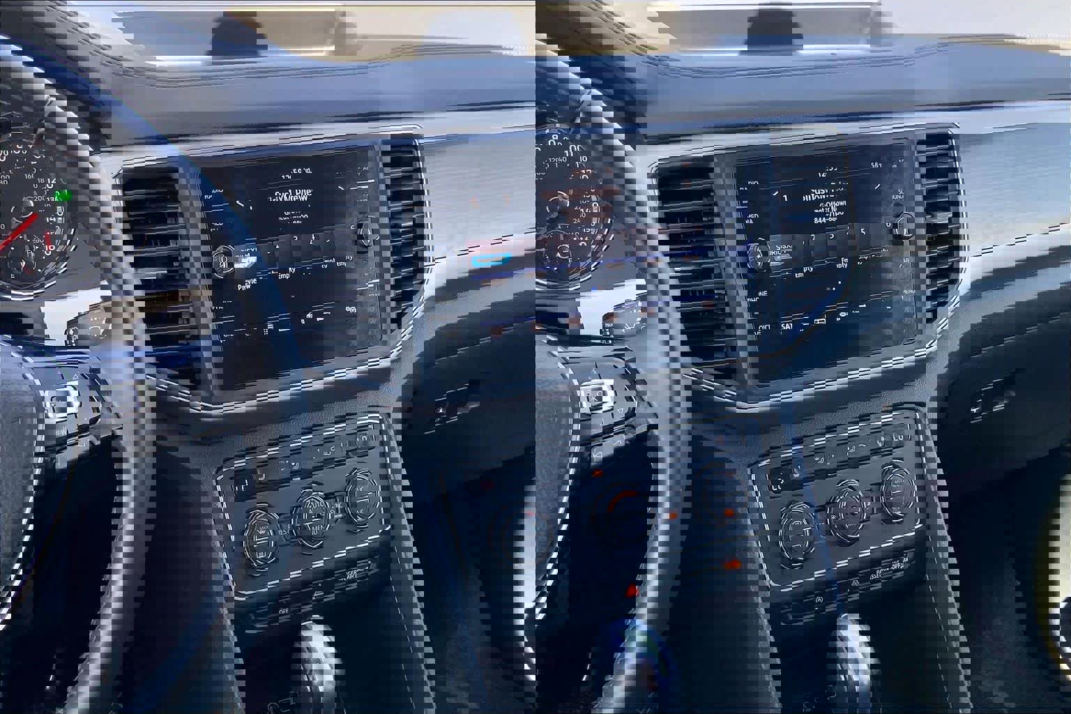 Used 2019 Volkswagen Atlas SE w/ Towing Package image 7