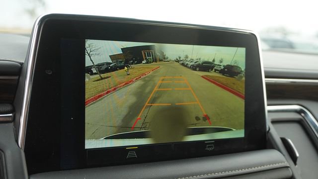 Used 2024 Chevrolet Suburban Premier image 25