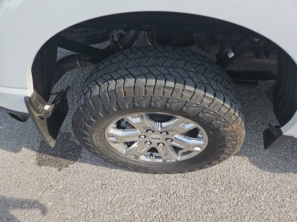 Used 2022 Ford F150 Lariat w/ Equipment Group 502A High AWD/4WD image 12