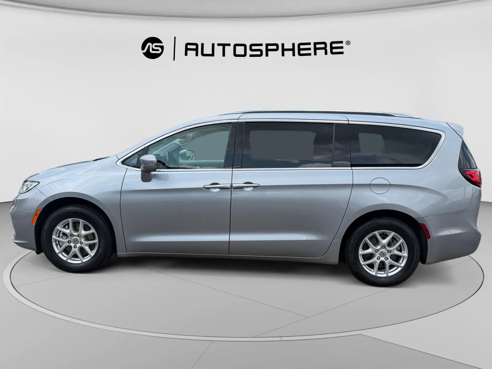 Used 2021 Chrysler Pacifica Touring-L FWD image 4