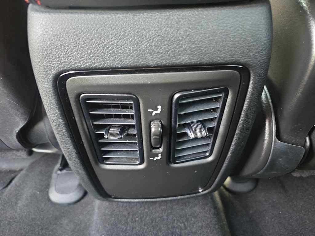 Used 2025 Dodge Durango GT AWD/4WD image 27