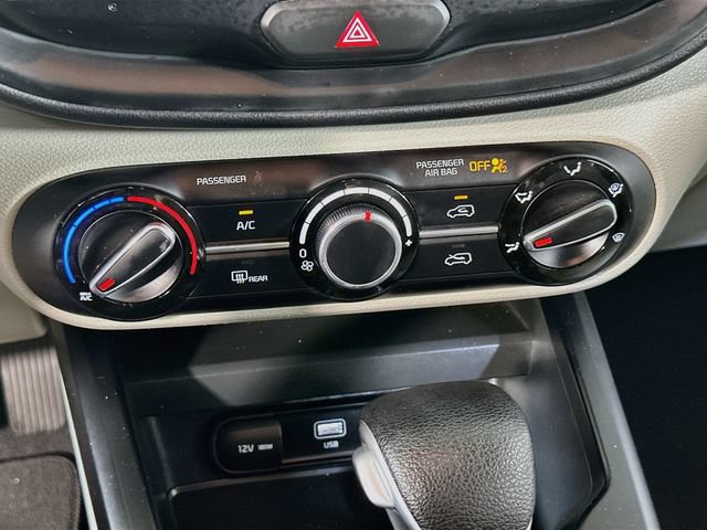 Used 2023 Kia Soul LX w/ LX Technology Package FWD image 20