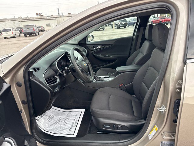 Used 2025 Chevrolet Malibu LT image 15
