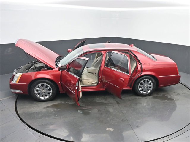 Used 2009 Cadillac DTS image 62