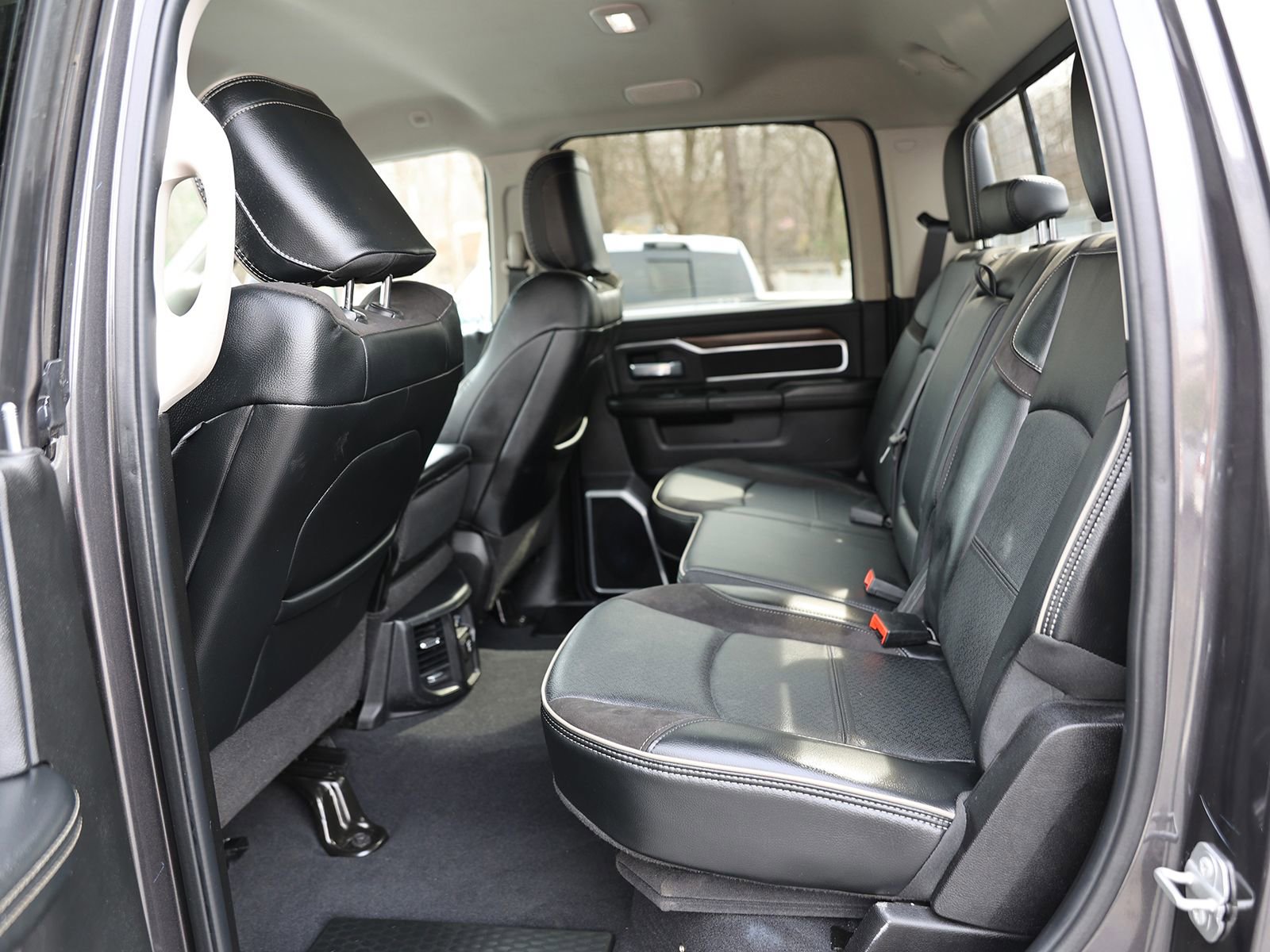 Used 2024 RAM 2500 Laramie image 25