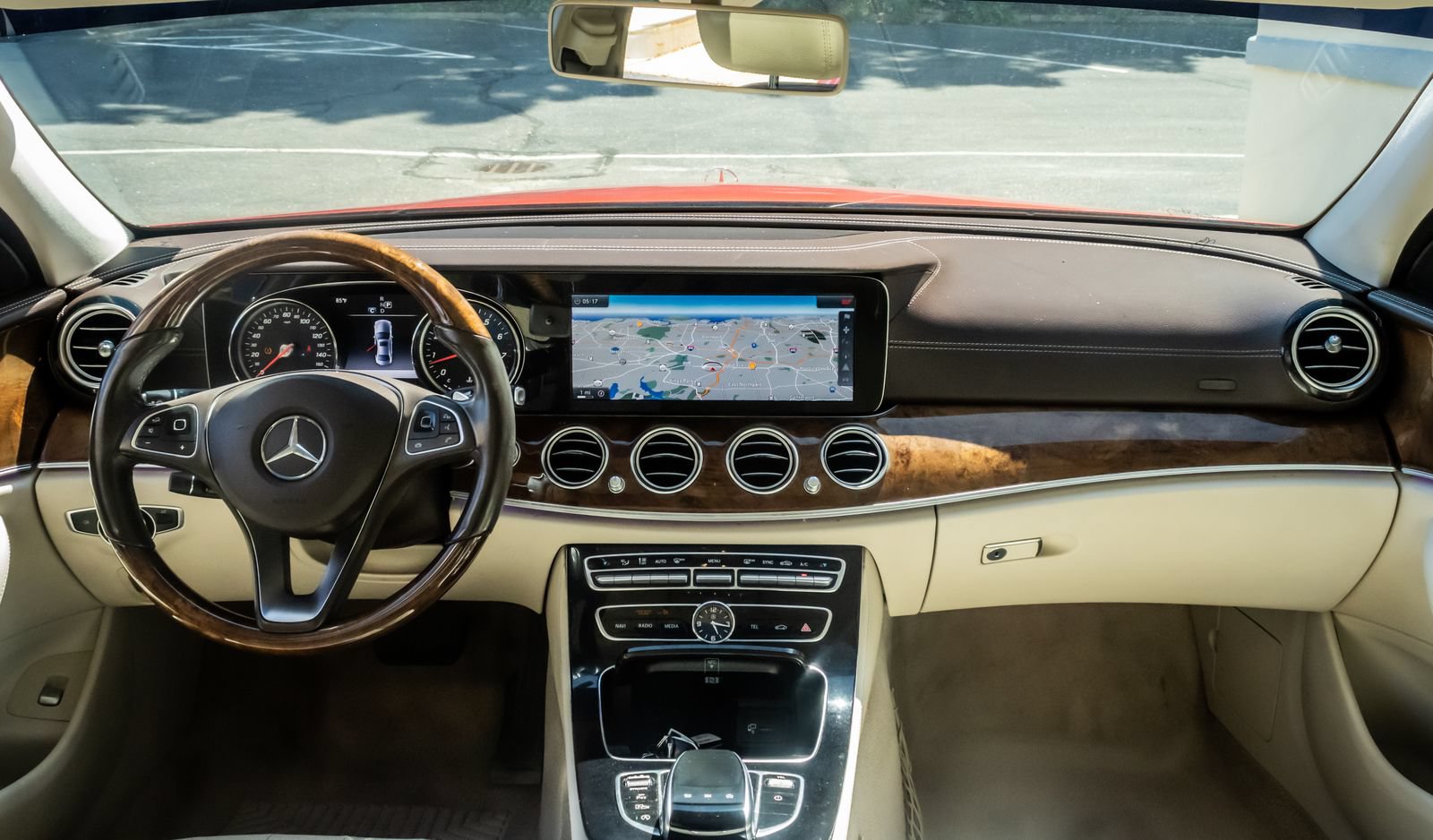 Used 2017 Mercedes-Benz E 300 4MATIC w/ Premium 1 Package image 15