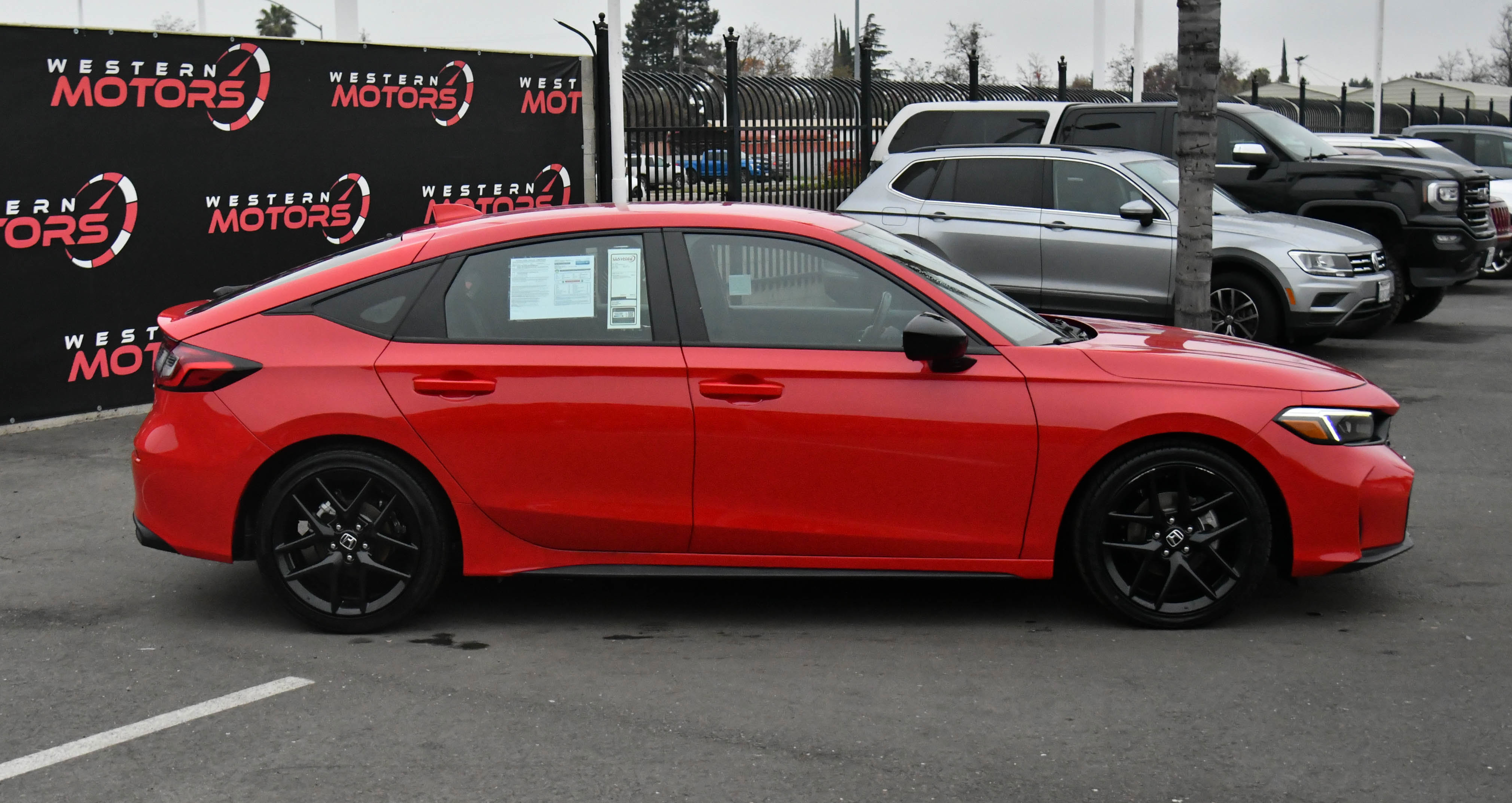 Used 2025 Honda Civic Sport image 9