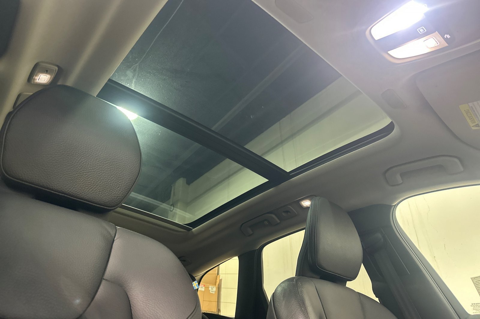 Certified 2024 Volvo XC60 B5 Plus AWD/4WD image 20