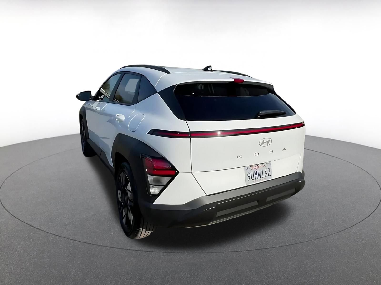 Used 2025 Hyundai Kona SEL image 15