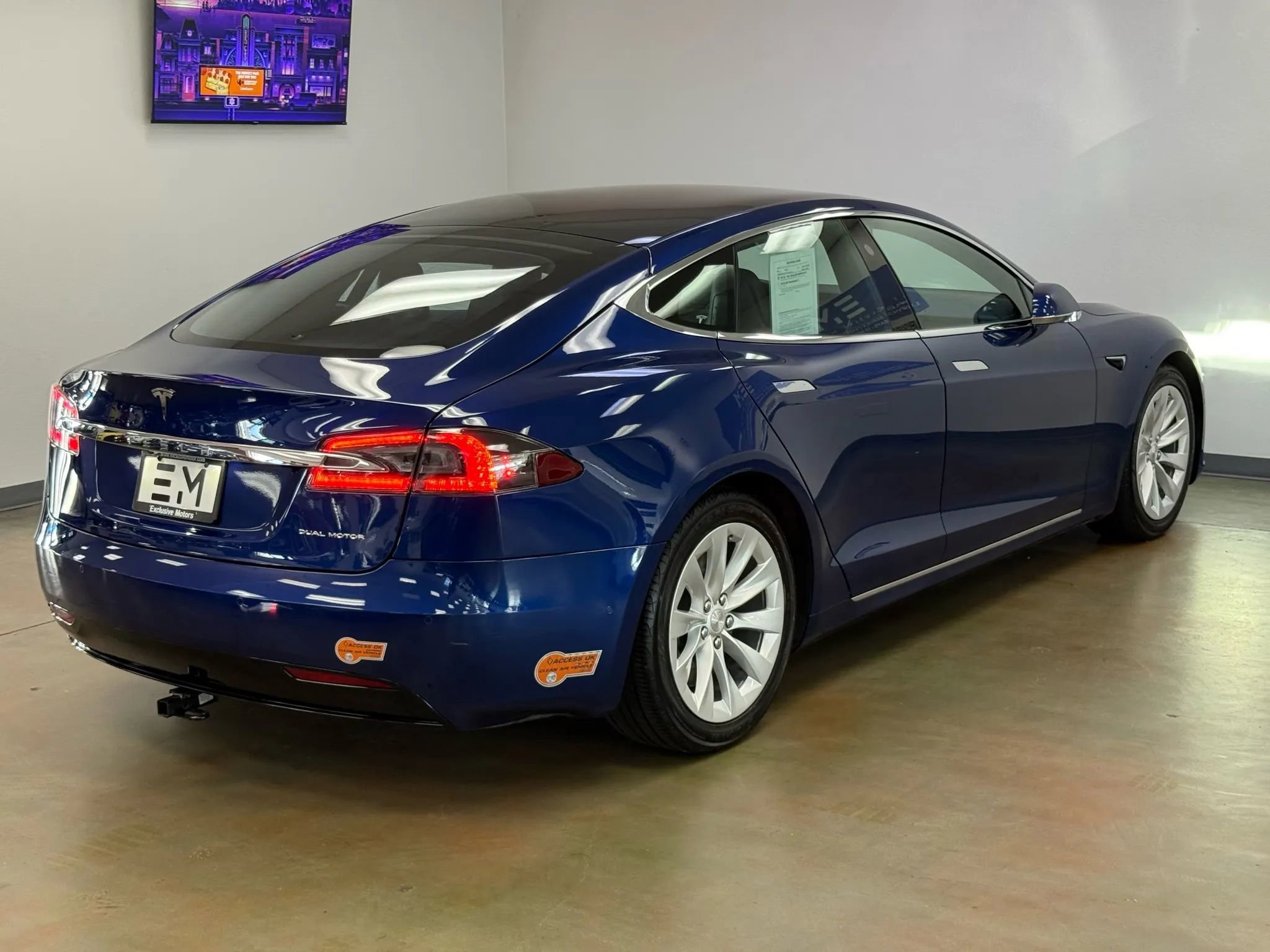 Used 2019 Tesla Model S Standard Range image 7