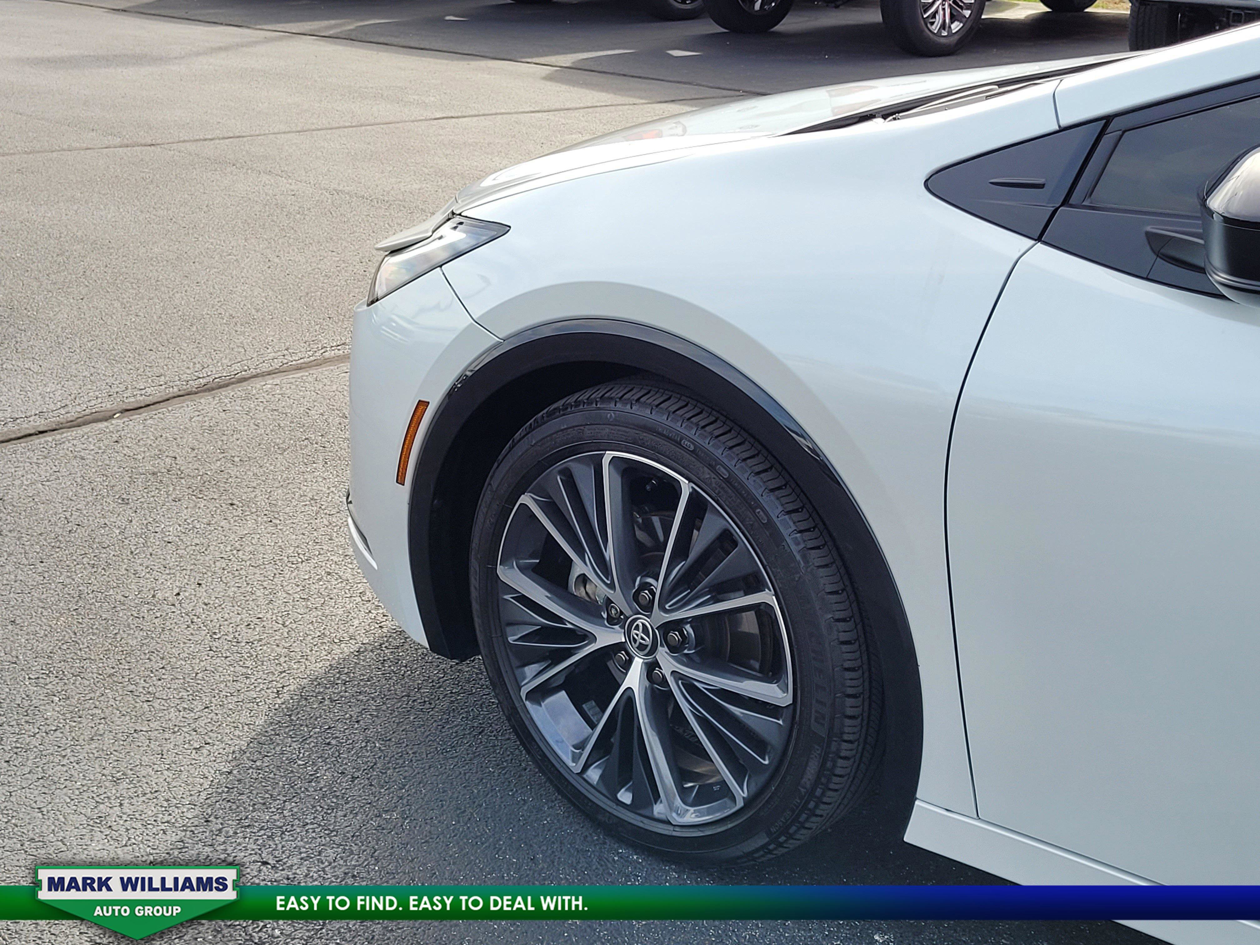 Used 2025 Toyota Prius XLE image 11