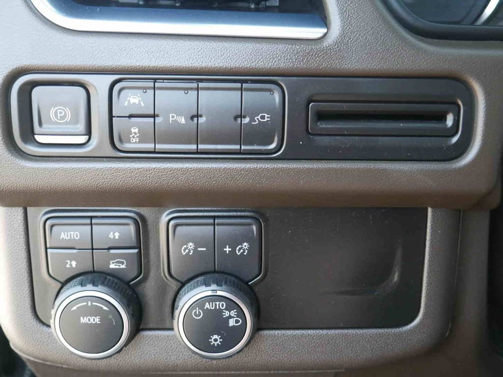 Used 2022 Chevrolet Tahoe LS image 29