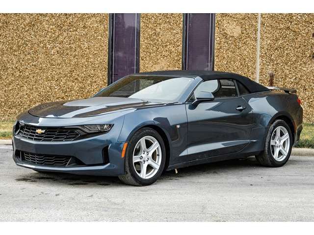 Used 2020 Chevrolet Camaro LT image 2