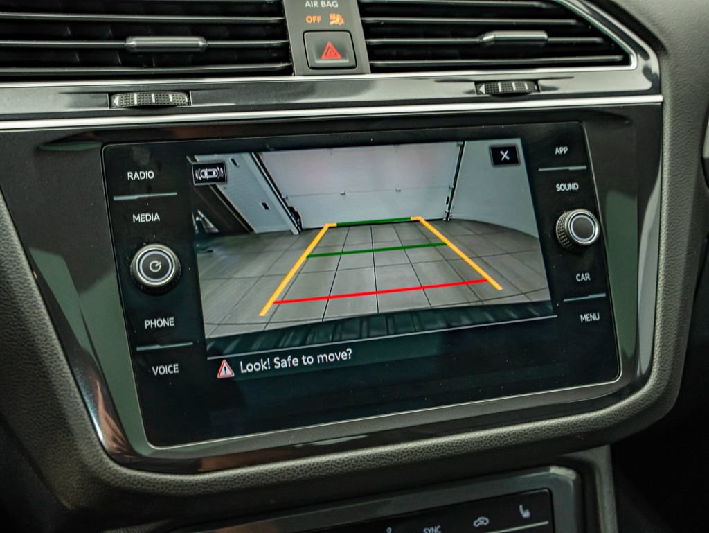 Used 2023 Volkswagen Tiguan SE R-Line FWD image 26