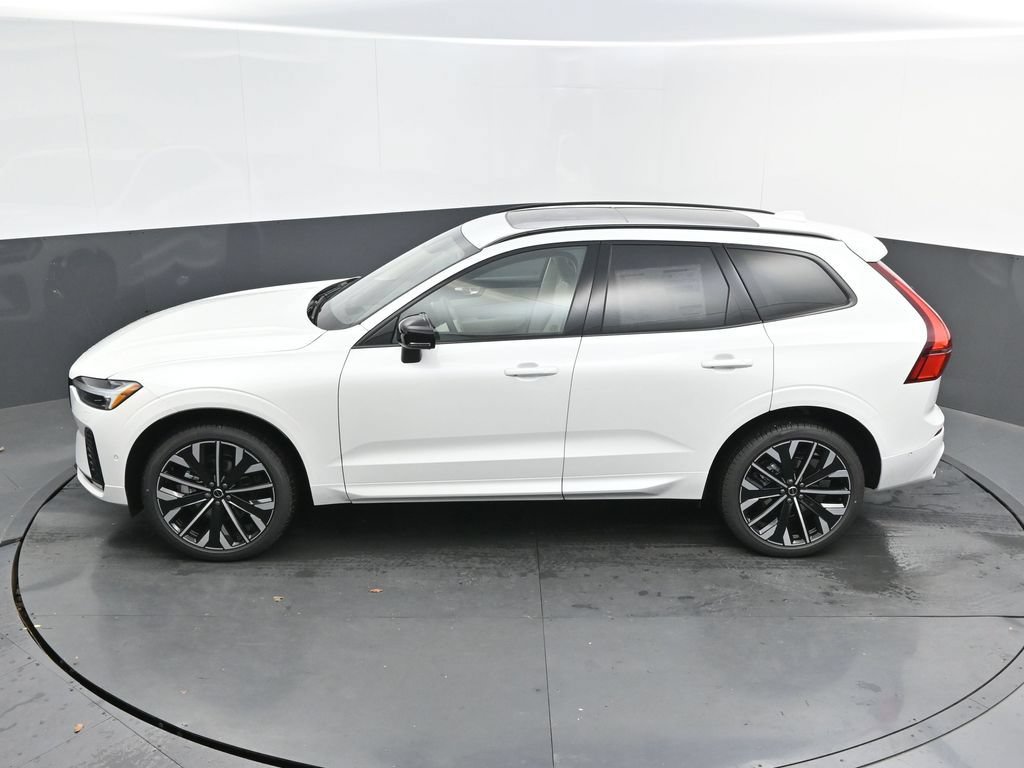 New 2026 Volvo XC60 B5 Ultra w/ Protection Package Premier AWD/4WD image 24