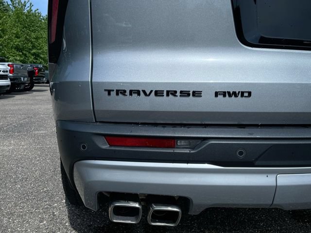 Used 2024 Chevrolet Traverse Z71 w/ LPO, Floor Liner Package AWD/4WD image 31