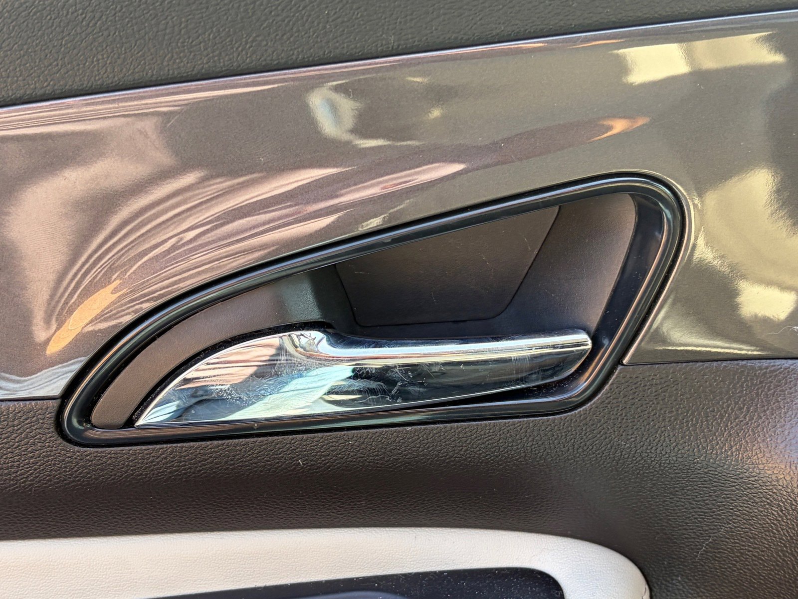 Used 2020 Buick Encore Preferred w/ Safety Package AWD/4WD image 8