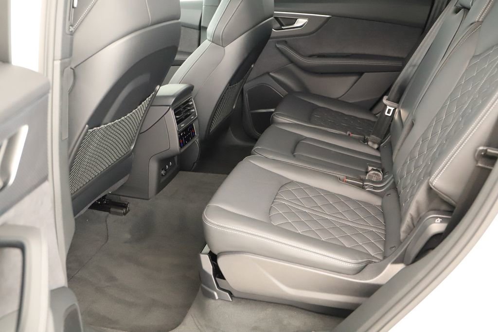 New 2026 Audi SQ7 Premium Plus AWD/4WD image 27