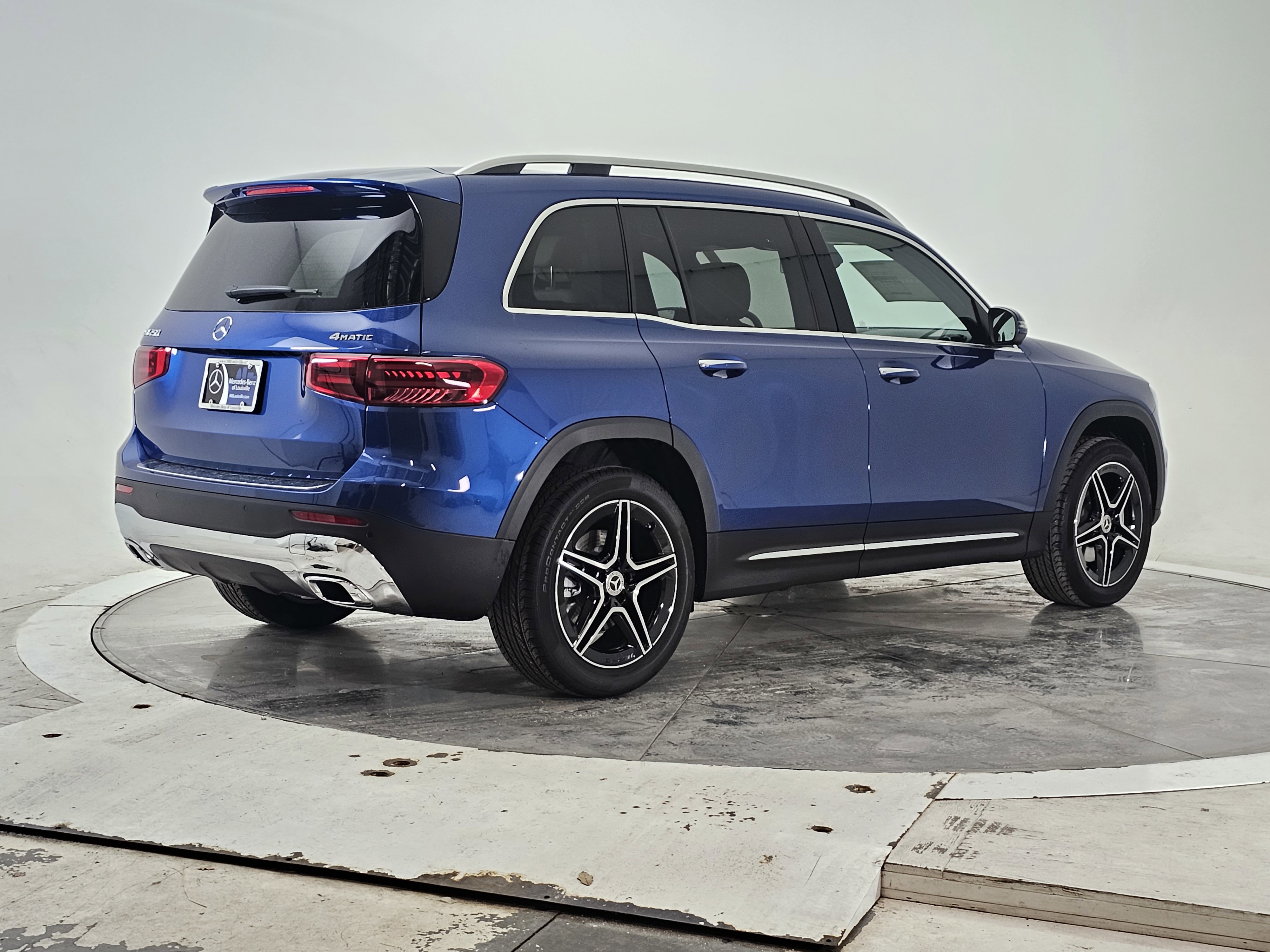 New 2026 Mercedes-Benz GLB 250 4MATIC image 3