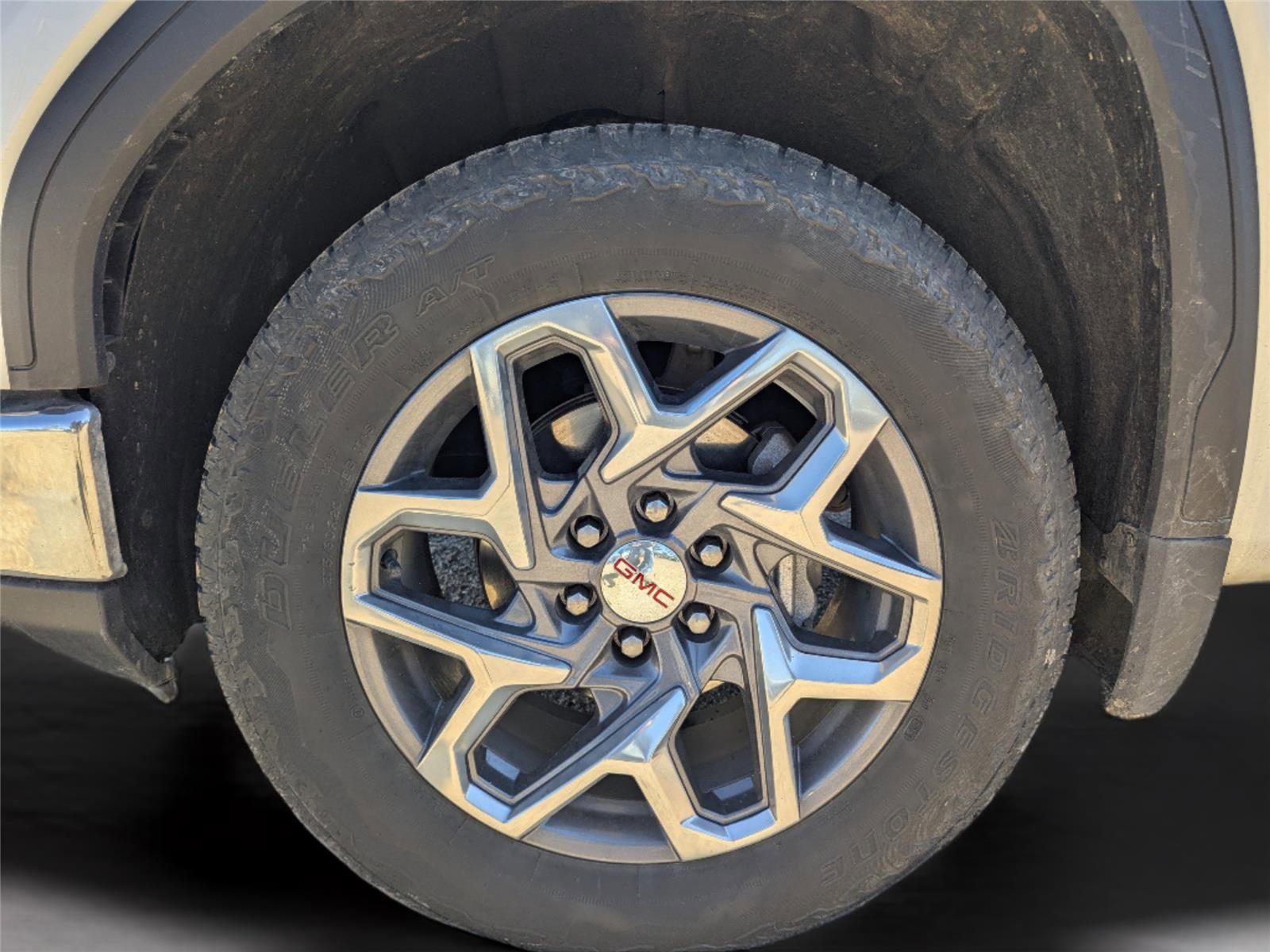 Used 2024 GMC Sierra 1500 SLT w/ SLT Premium Package image 27