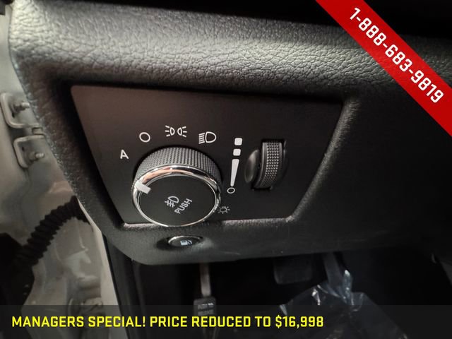 Used 2019 Jeep Grand Cherokee Laredo image 23
