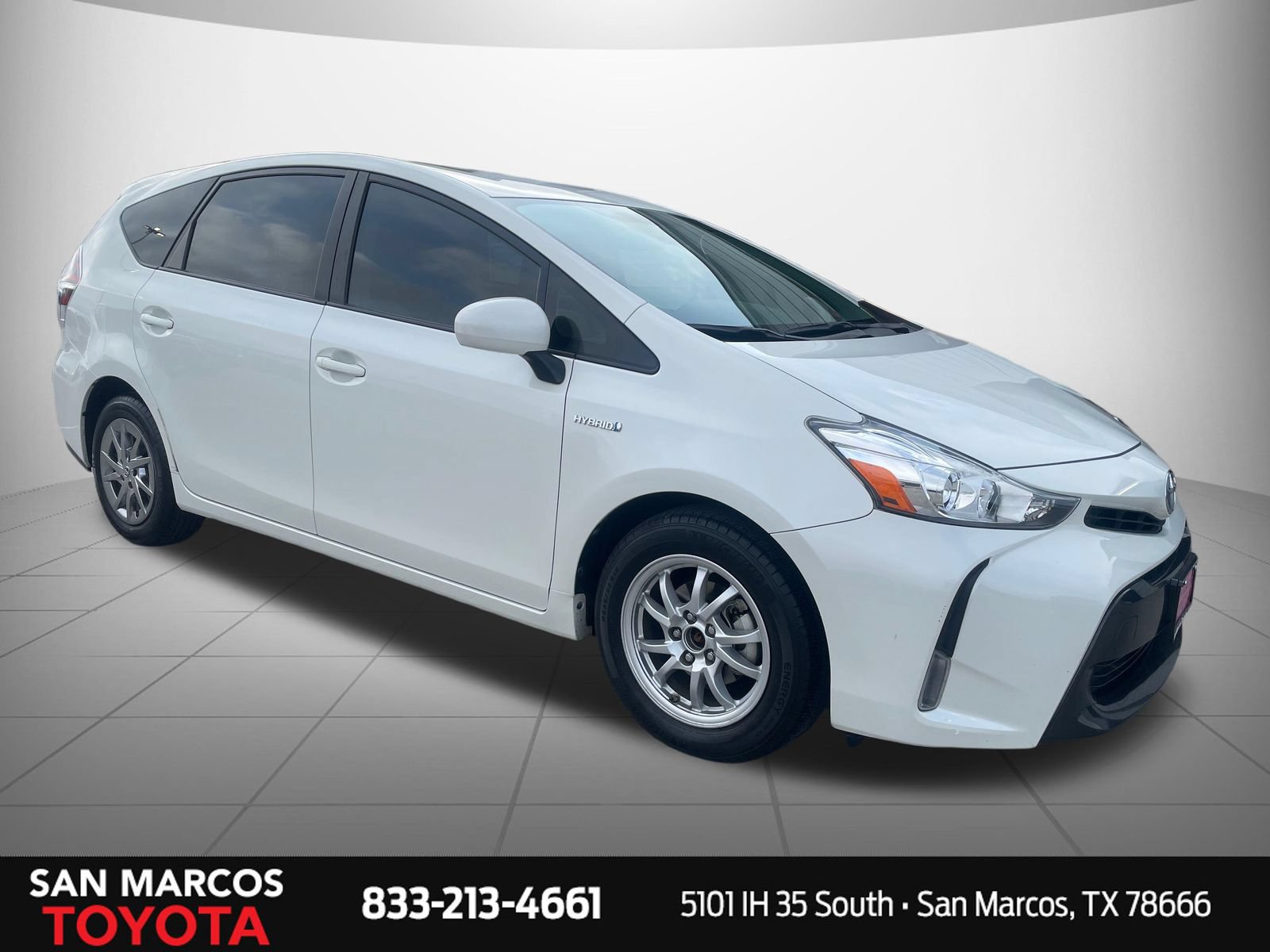 Used 2017 Toyota Prius V Four FWD image 7