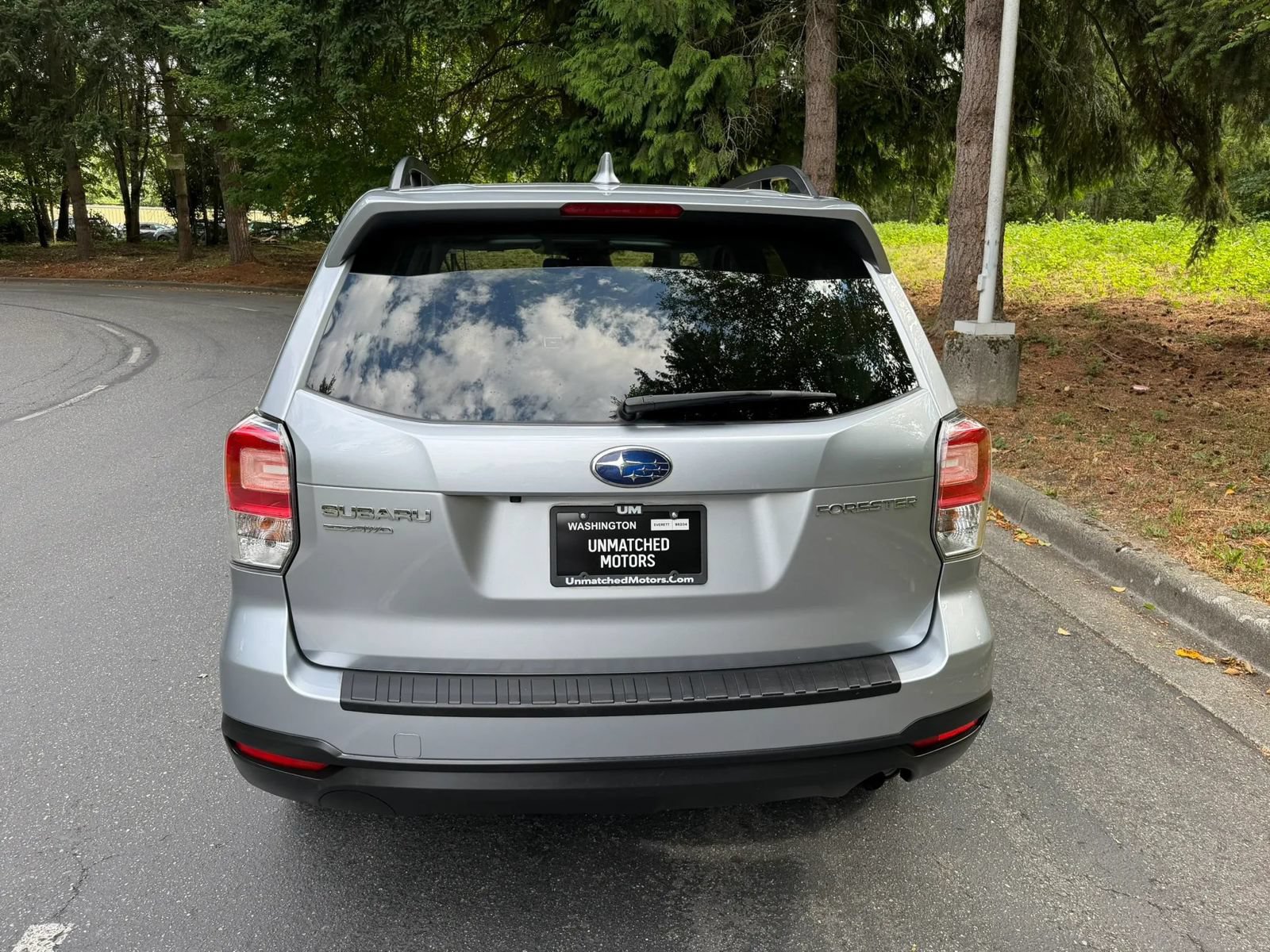 Used 2018 Subaru Forester 2.5i Premium w/ All-Weather Package AWD/4WD image 13