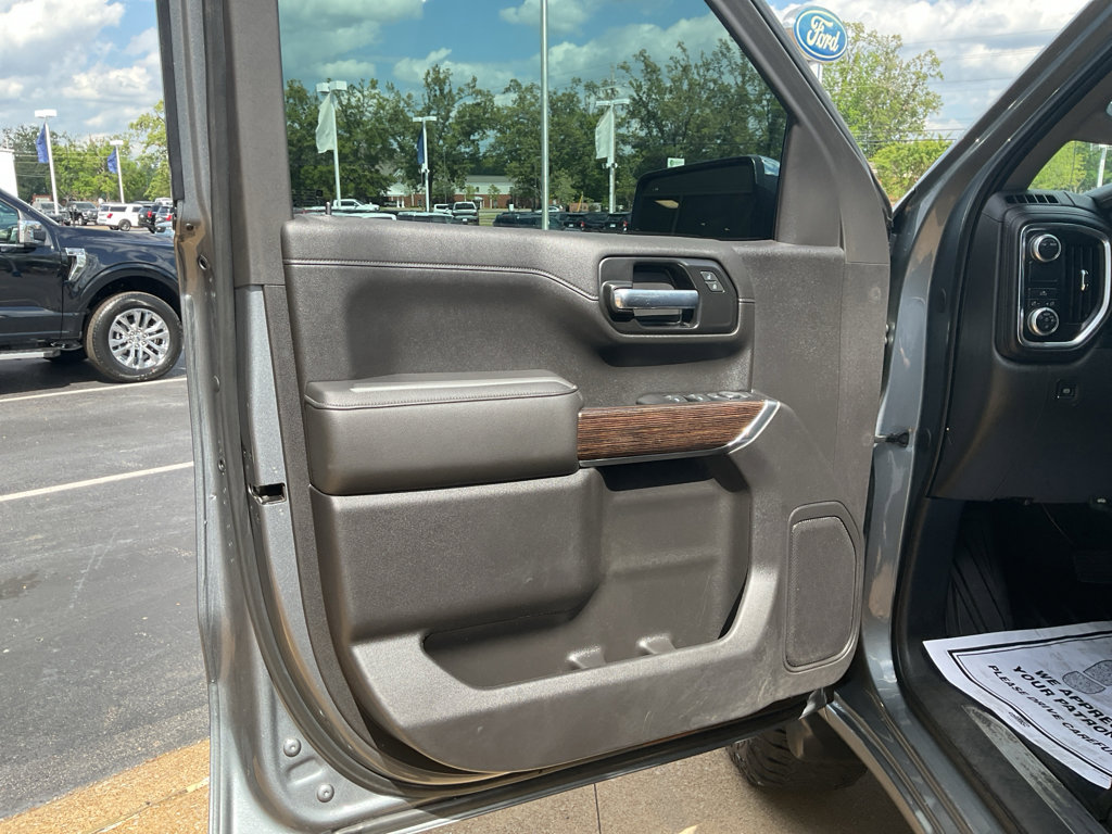 Used 2020 GMC Sierra 1500 SLE w/ SLE Value Package RWD image 11