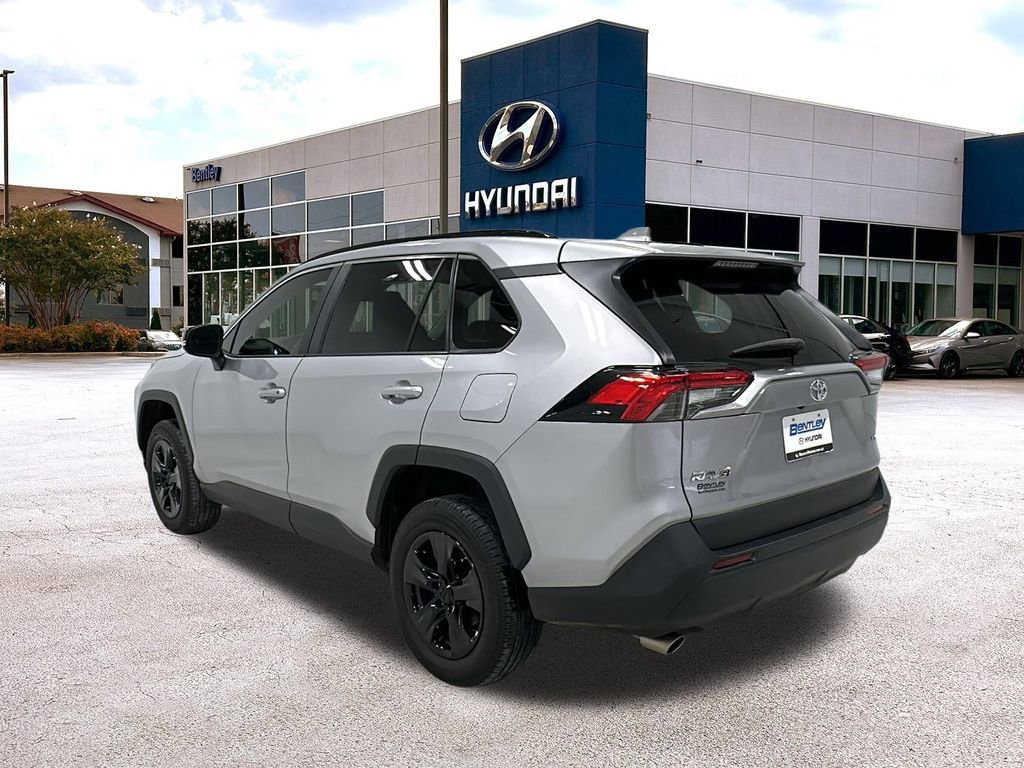 Used 2023 Toyota RAV4 XLE image 3