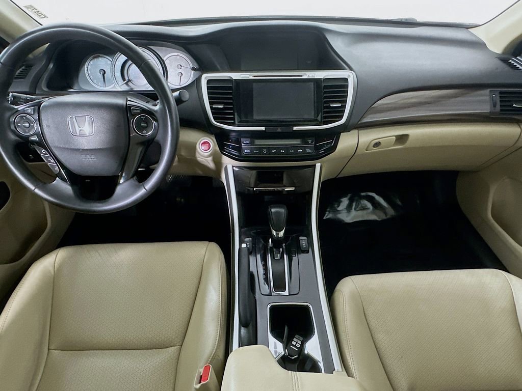 Used 2017 Honda Accord EX-L image 16