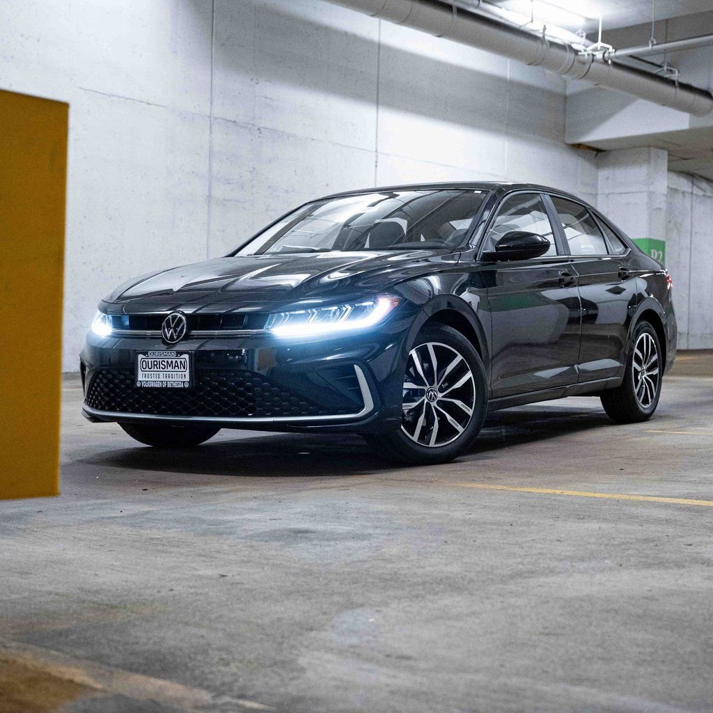 New 2026 Volkswagen Jetta SE FWD image 1