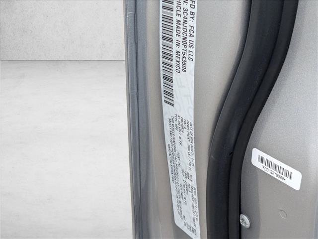 Used 2023 Jeep Compass Limited image 19