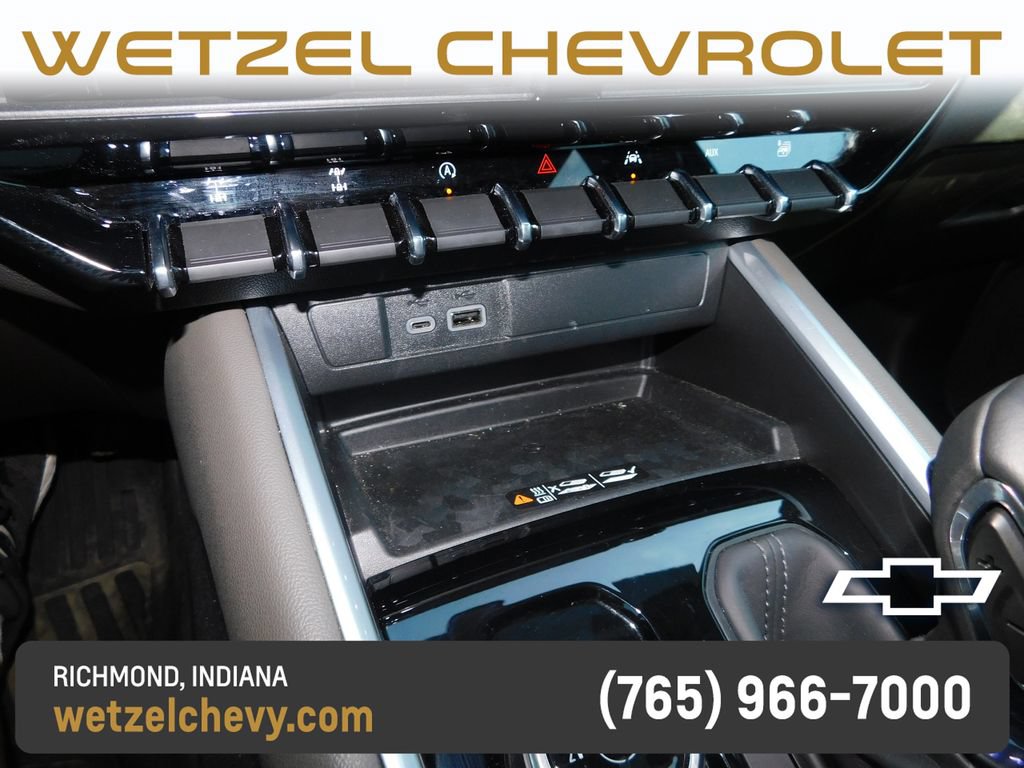 Used 2025 Chevrolet Colorado ZR2 w/ Technology Package AWD/4WD image 36