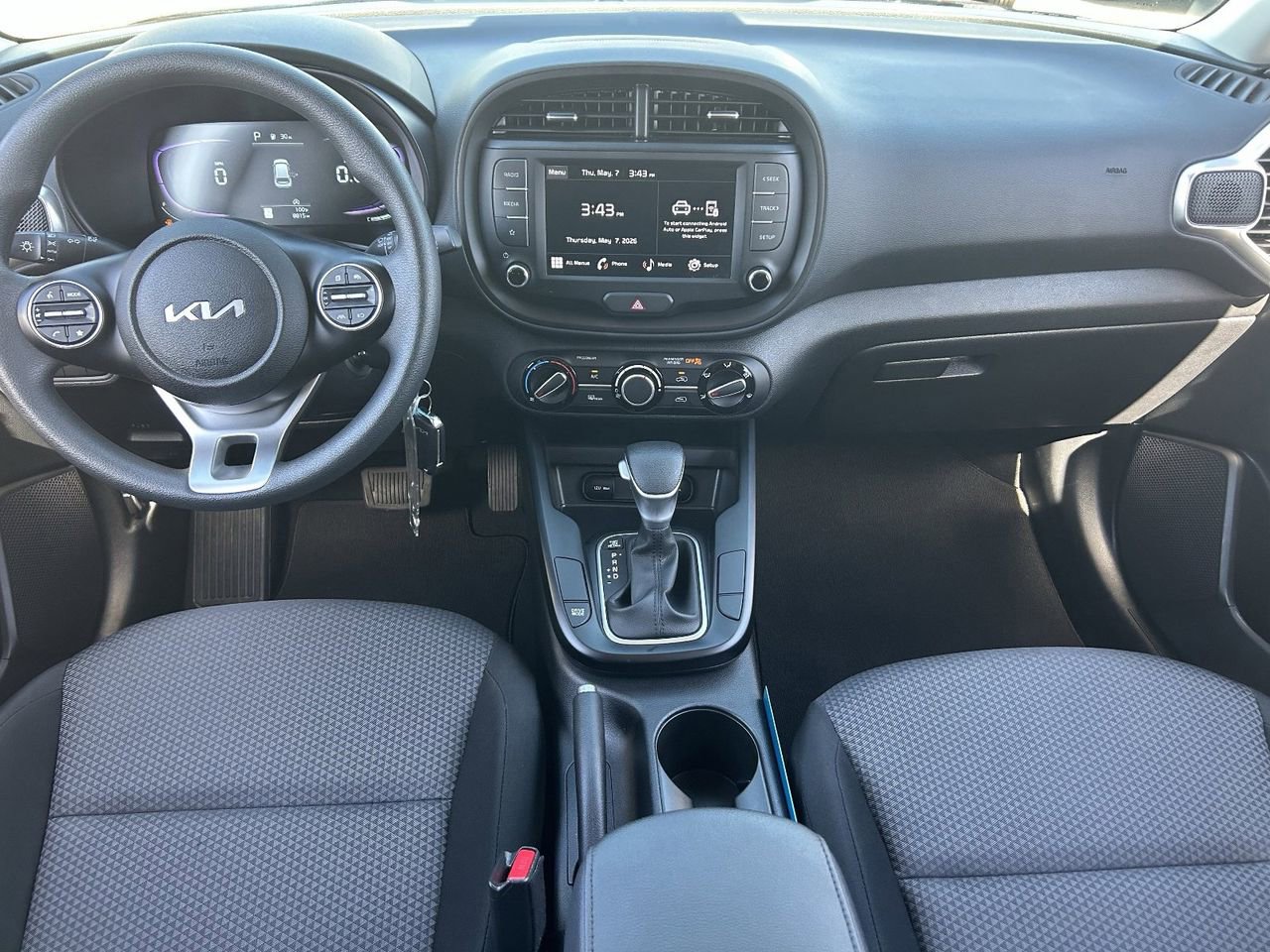 Used 2025 Kia Soul S FWD image 15