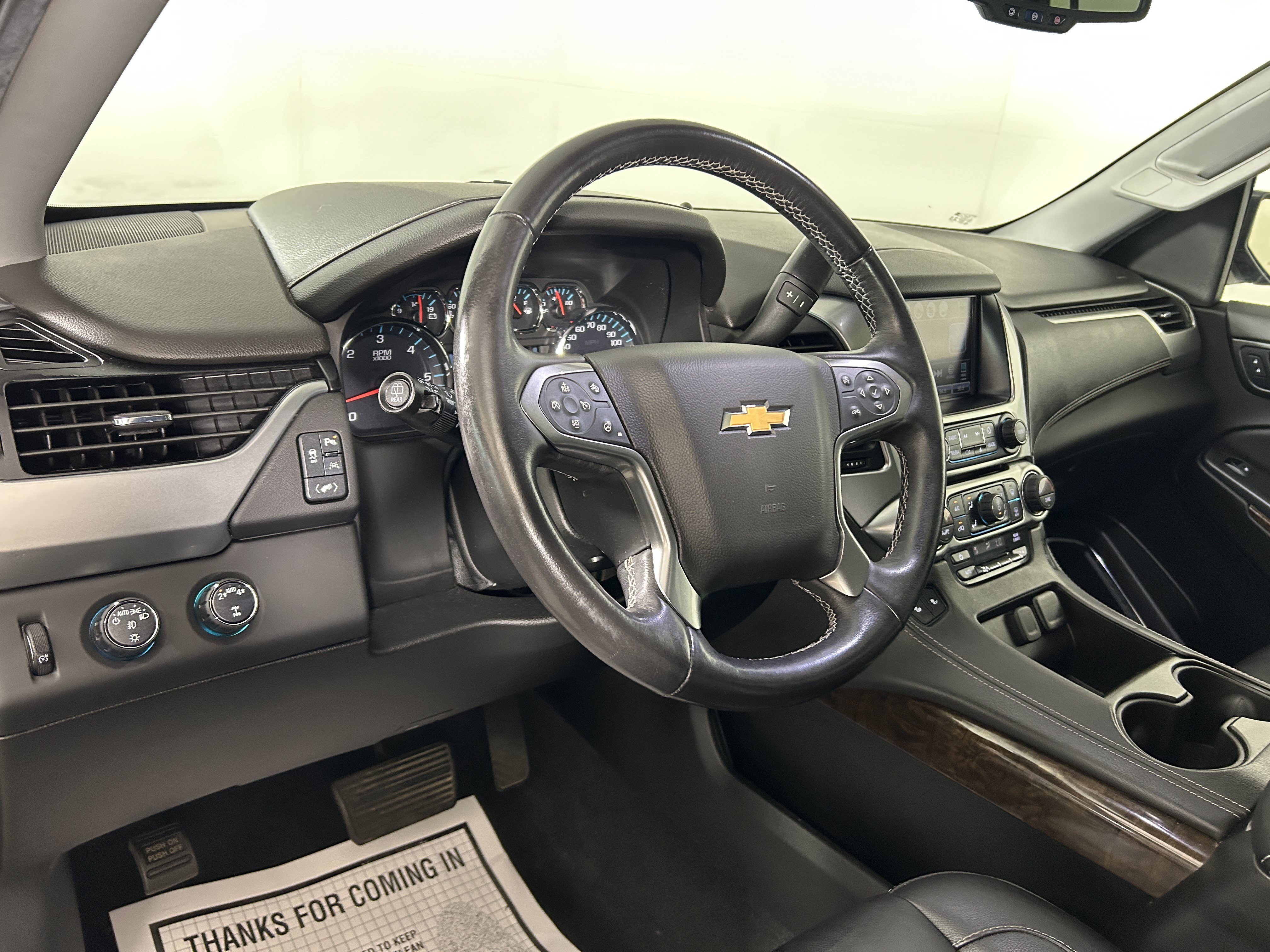 Used 2020 Chevrolet Suburban LT w/ Luxury Package AWD/4WD image 9