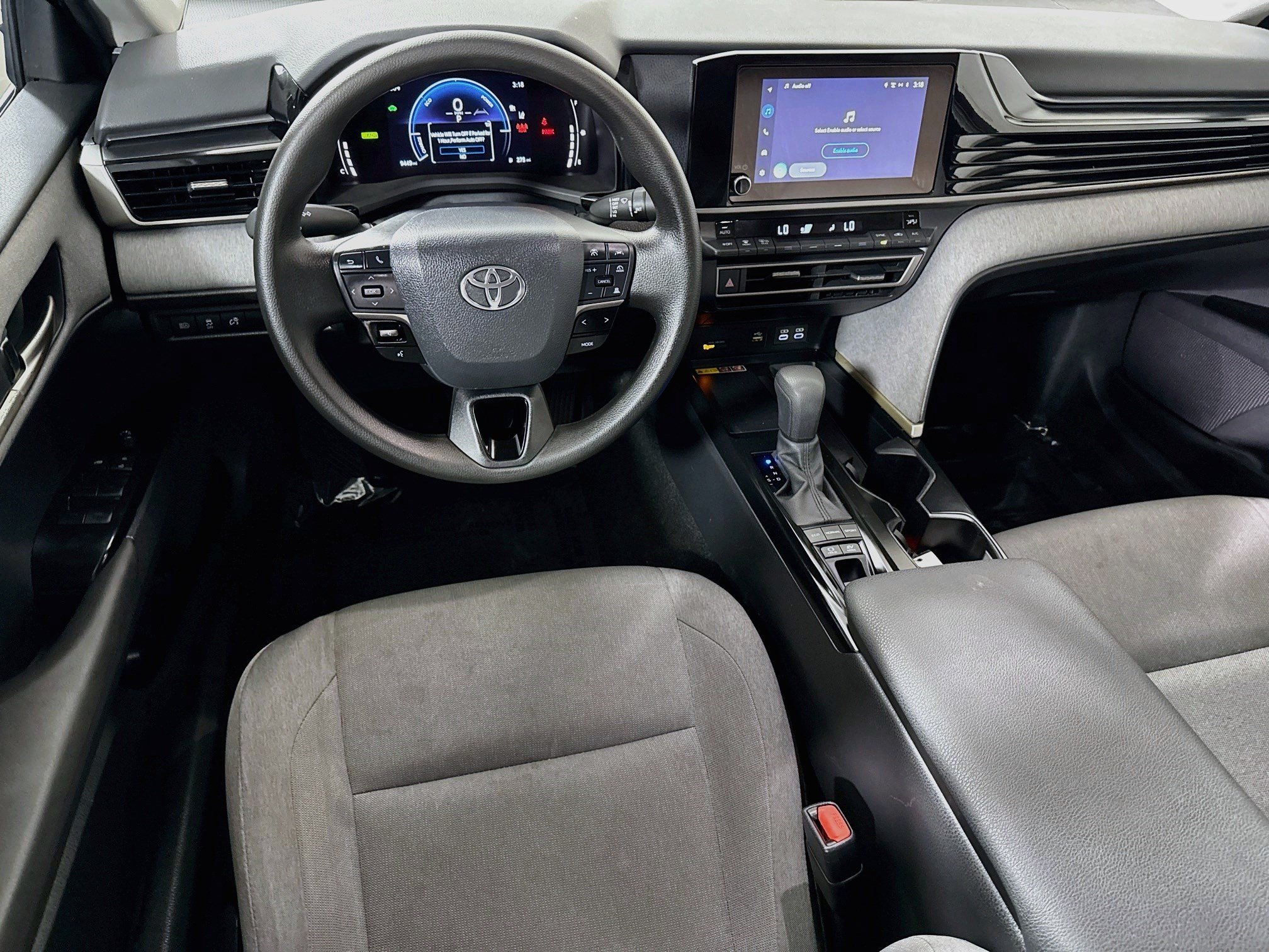 Used 2026 Toyota Camry LE FWD image 17