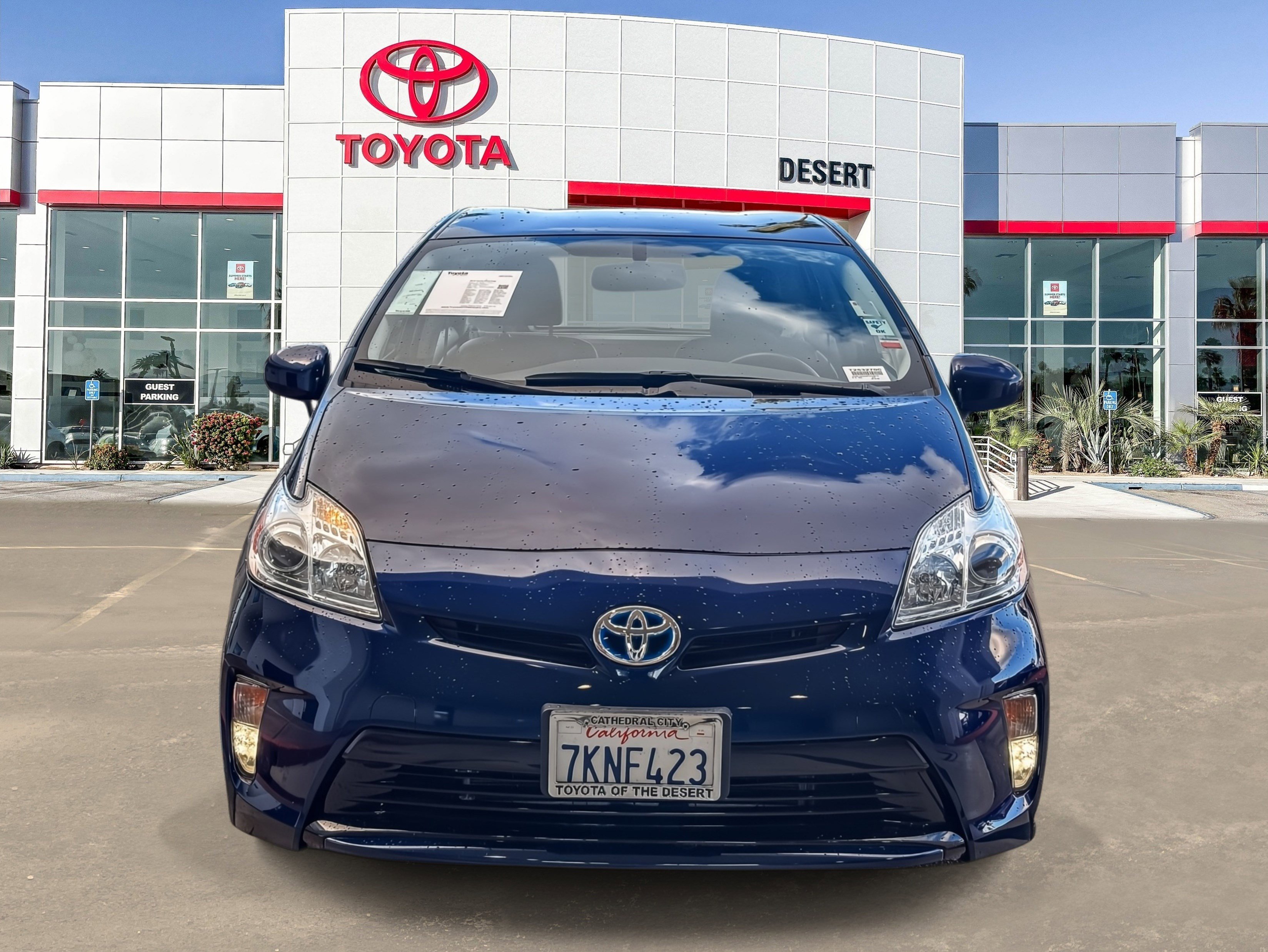 Used 2015 Toyota Prius Four image 2