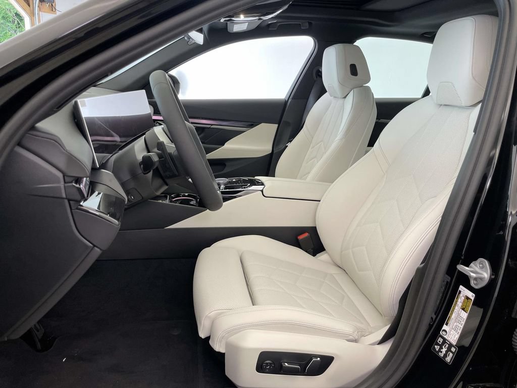 New 2027 BMW 530i xDrive w/ M Sport Package AWD/4WD image 13