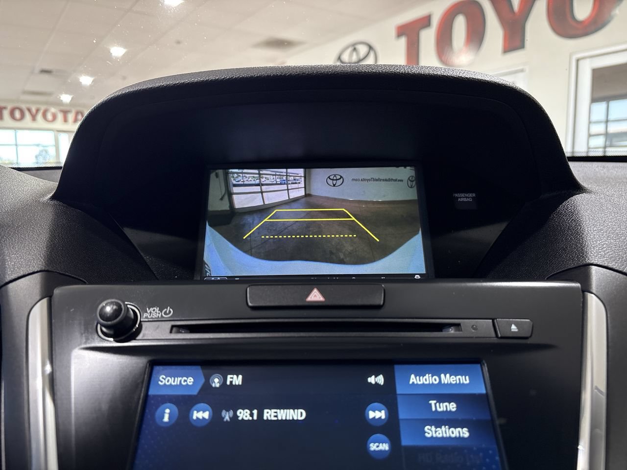 Used 2018 Acura MDX FWD w/ Technology Package image 18
