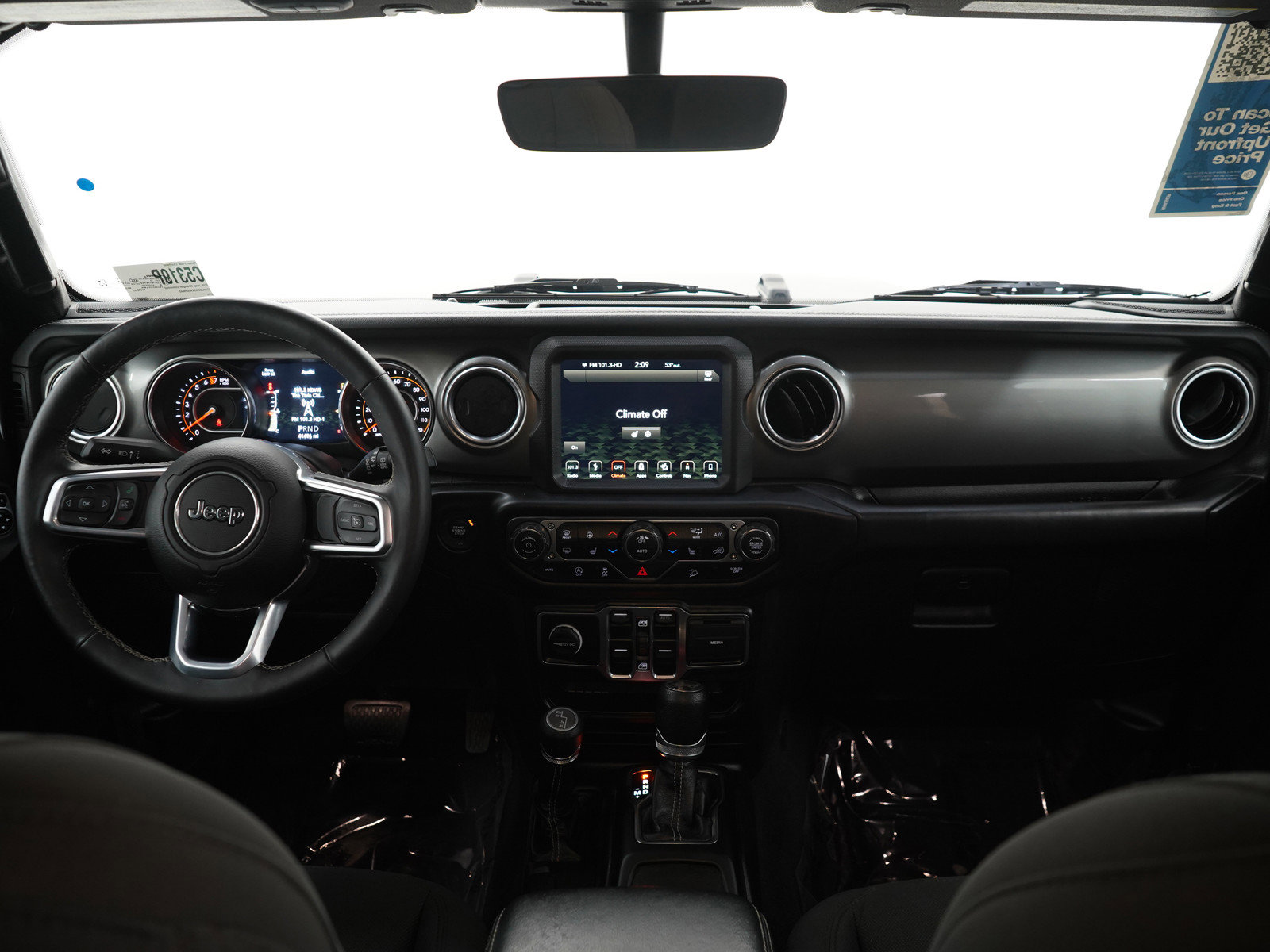 Used 2019 Jeep Wrangler Unlimited Sahara w/ Uconnect 4C Nav & Sound Group AWD/4WD image 13