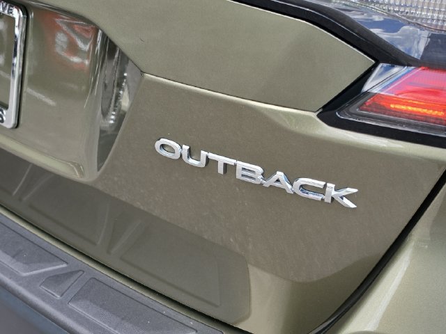Used 2022 Subaru Outback Limited AWD/4WD image 6