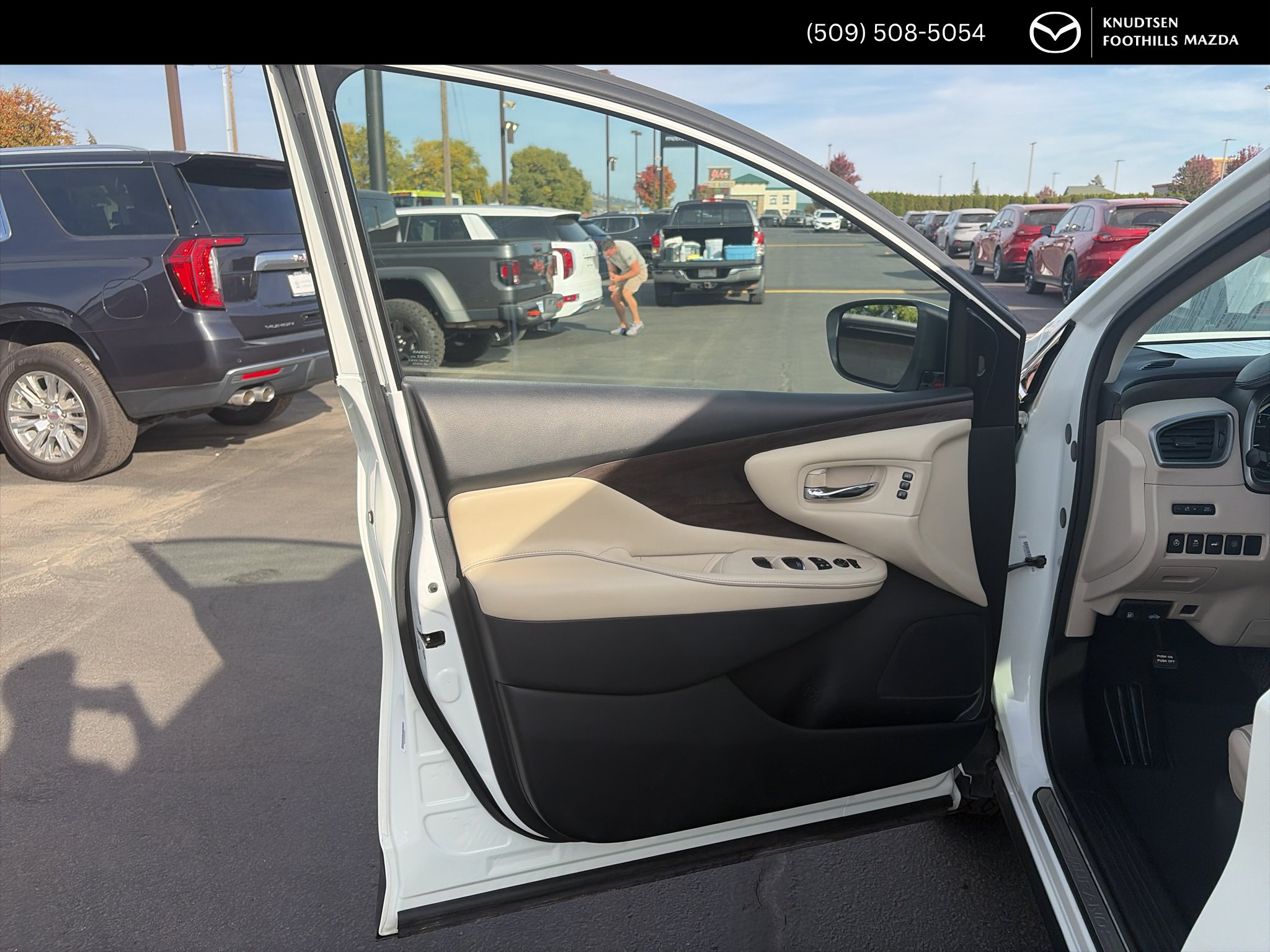 Used 2020 Nissan Murano Platinum AWD/4WD image 10